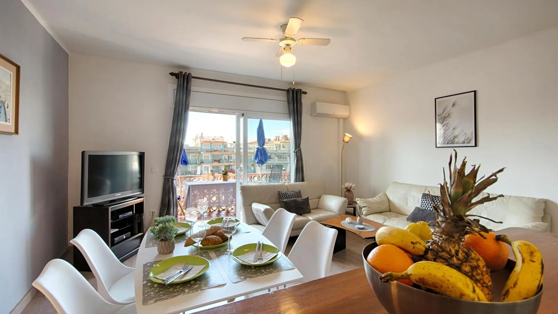Apartment Empuriabrava Am Kanal